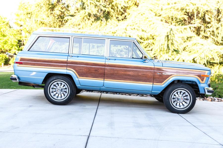 Jeep Grand Wagoneer 1991 багажник