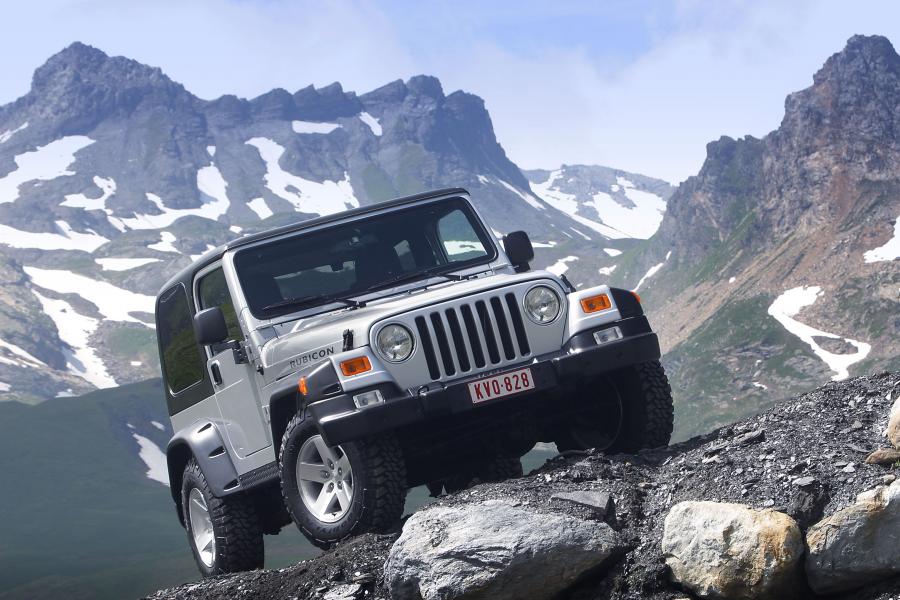 Jeep Wrangler в горах