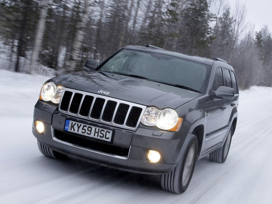 Jeep Cherokee 2004 с круглыми фарами