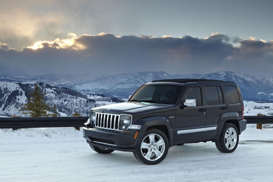 Jeep Liberty 2011 года (фото 5 из 16). 