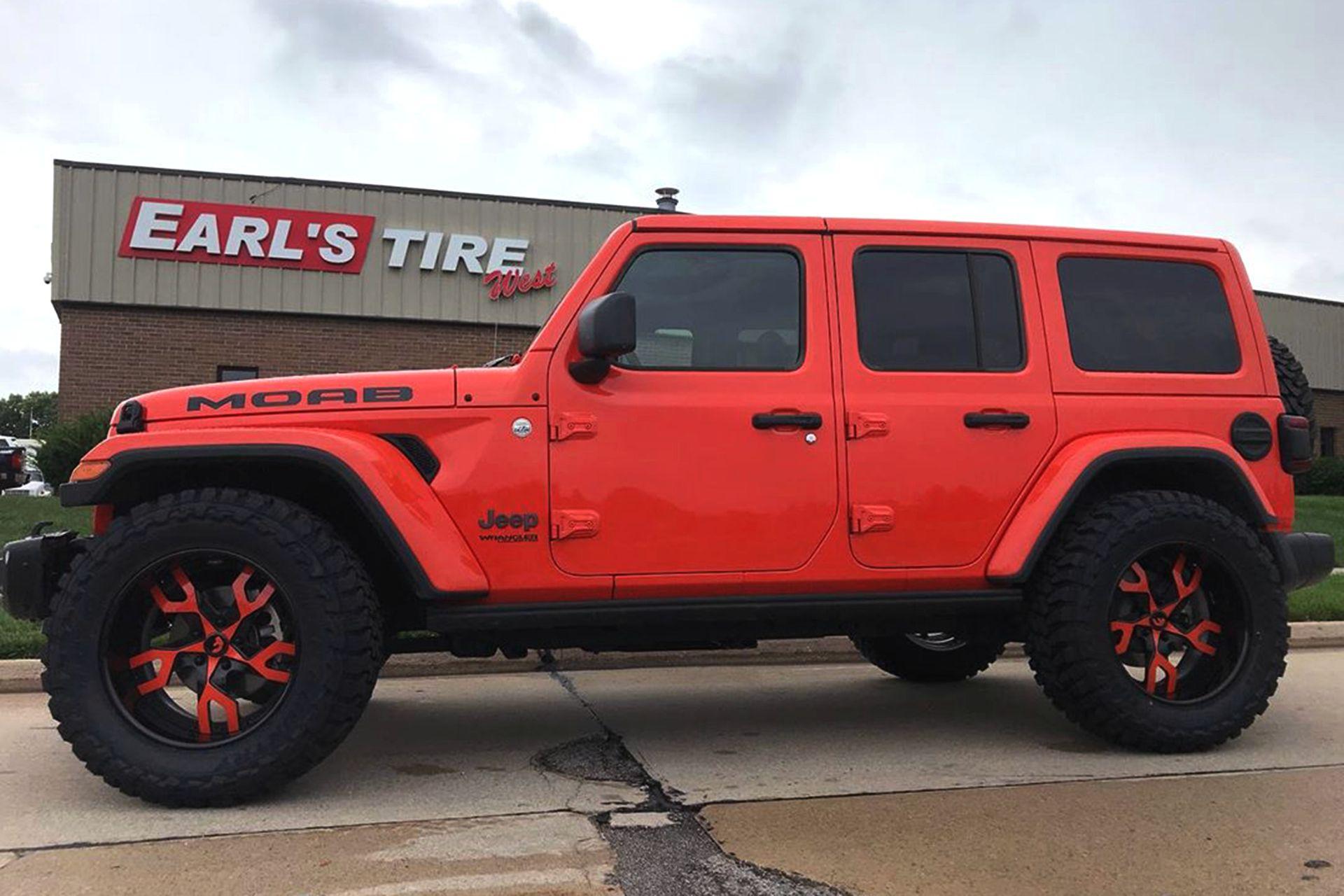Jeep Wrangler Unlimited Moab Edition on Forgiato Wheels (Basamento ...
