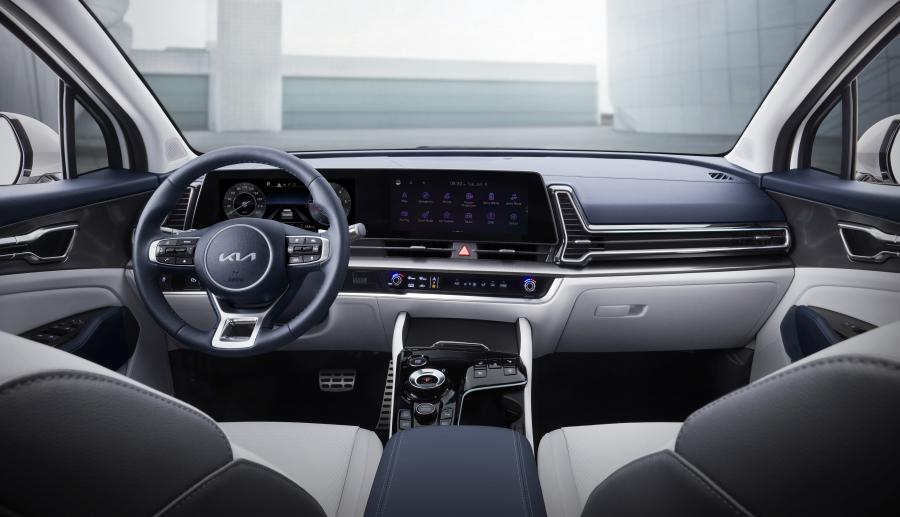 Торпедо Kia Sportage 2021 года  (KR) (фото 3 из 9)