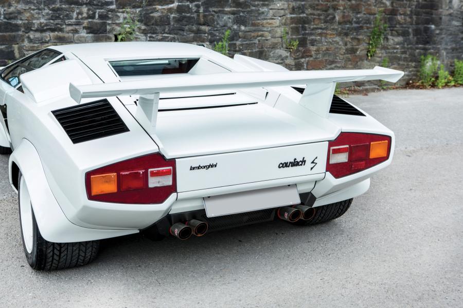 Lamborghini Countach lp400