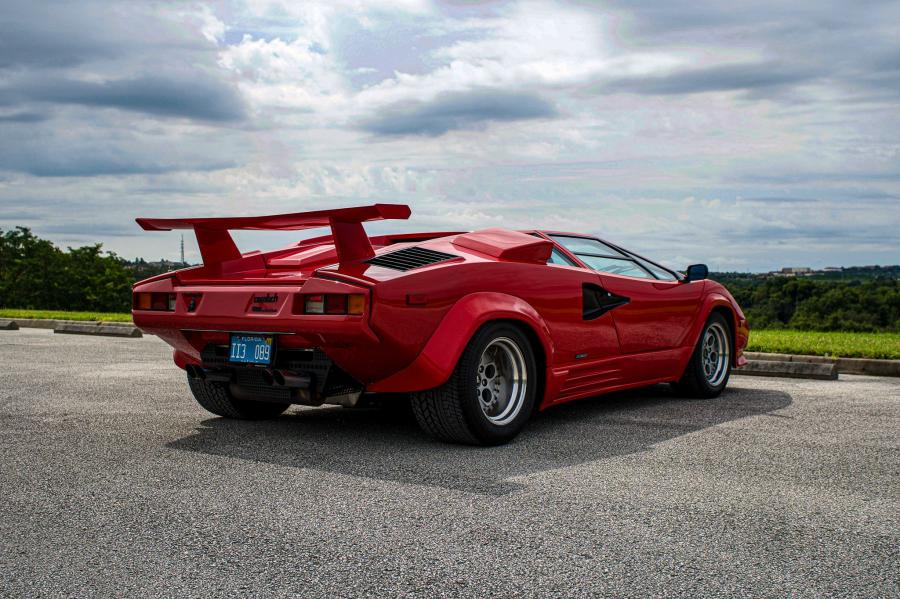 Lamborghini Countach lp5000 s