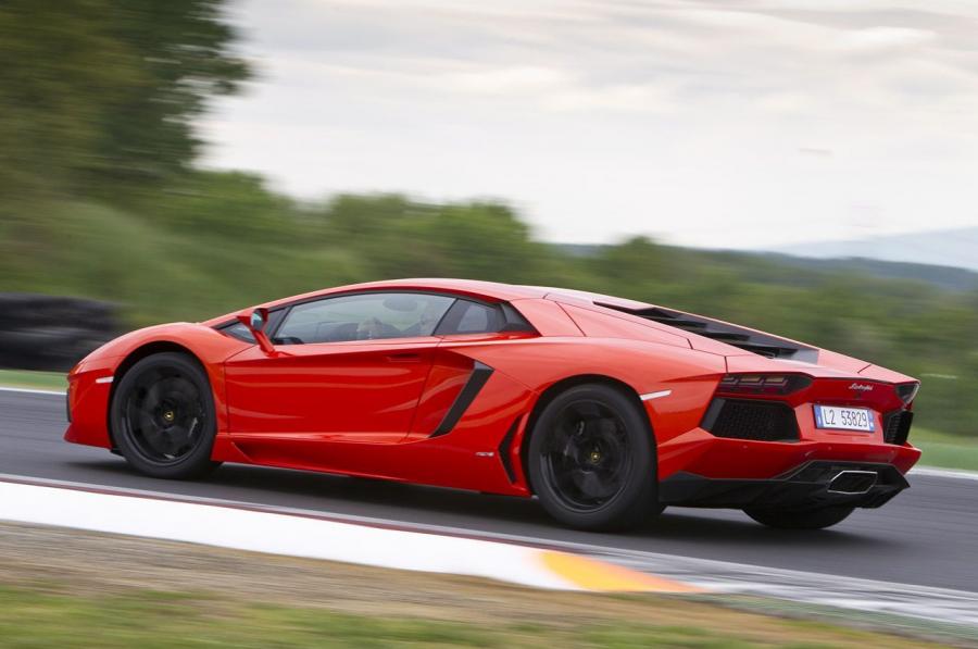 Lamborghini Aventador LP 700 Lights