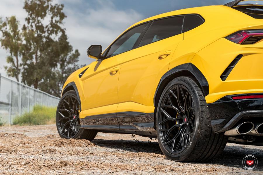 Диски Lamborghini Urus 23