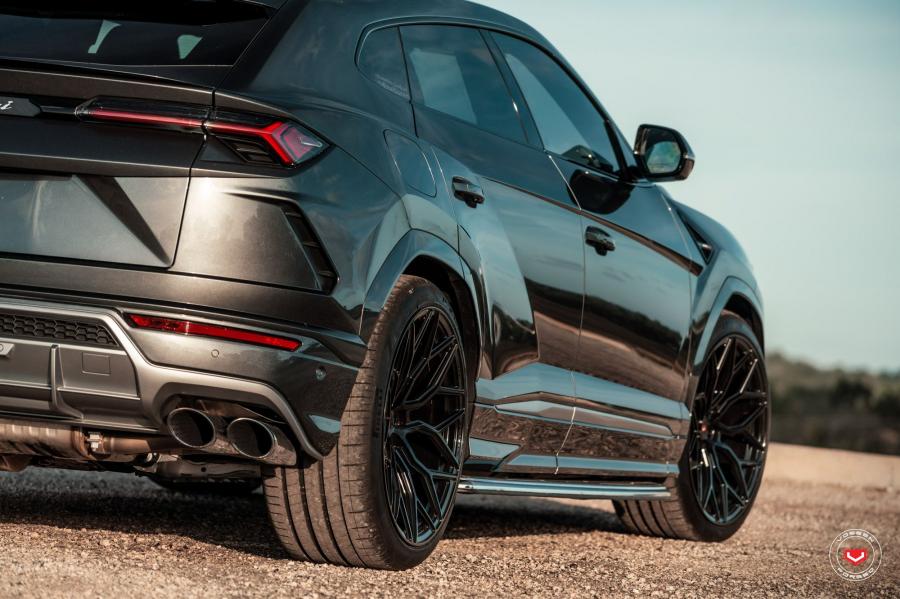 Lamborghini Urus диски