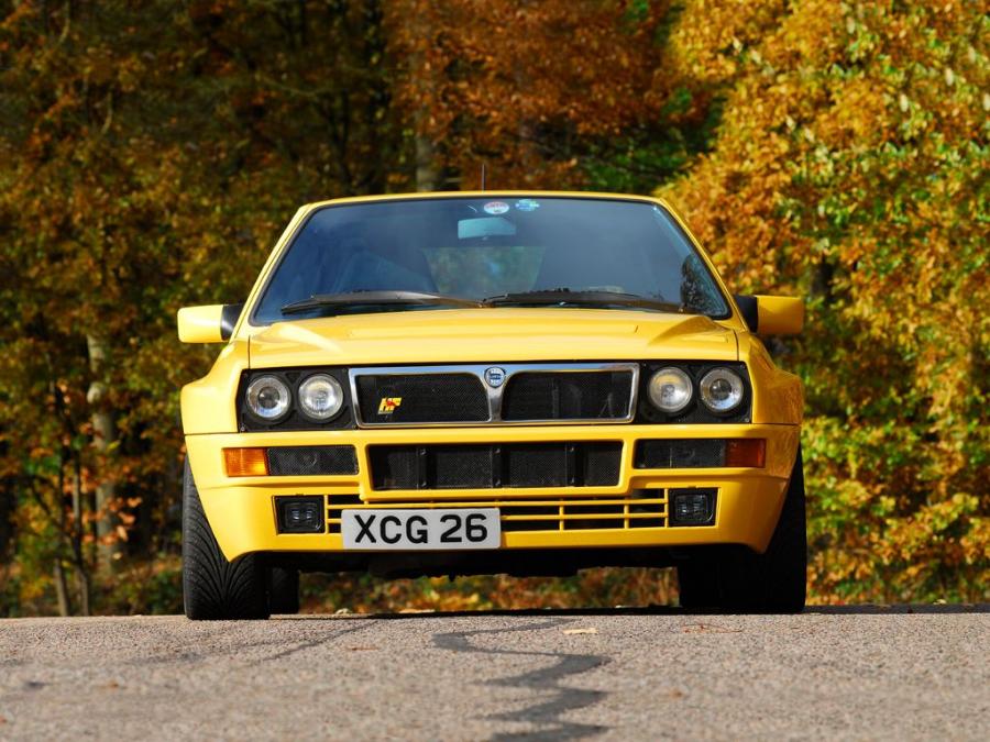 Lancia Delta HF integrale салон