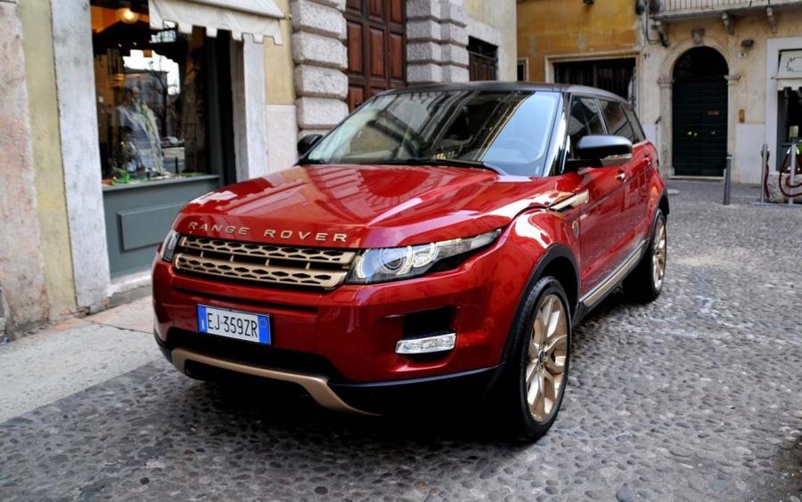 Красный матовый range Rover