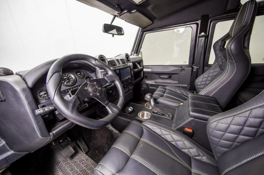 Land rover defender интерьер