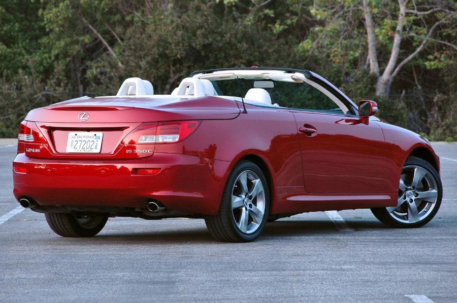 Lexus is 350 Cabrio 2010