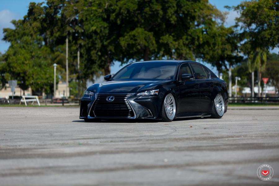 GS 350 на Vossen