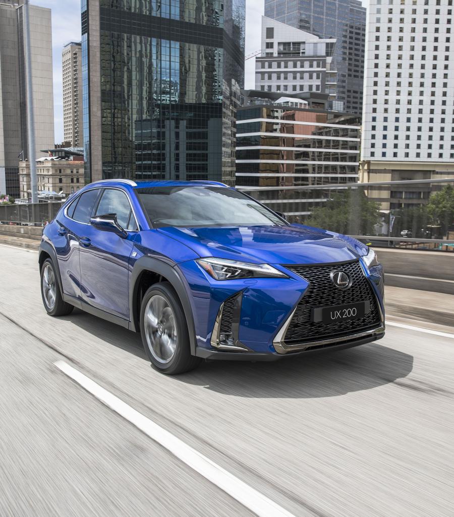 Lexus ux фото