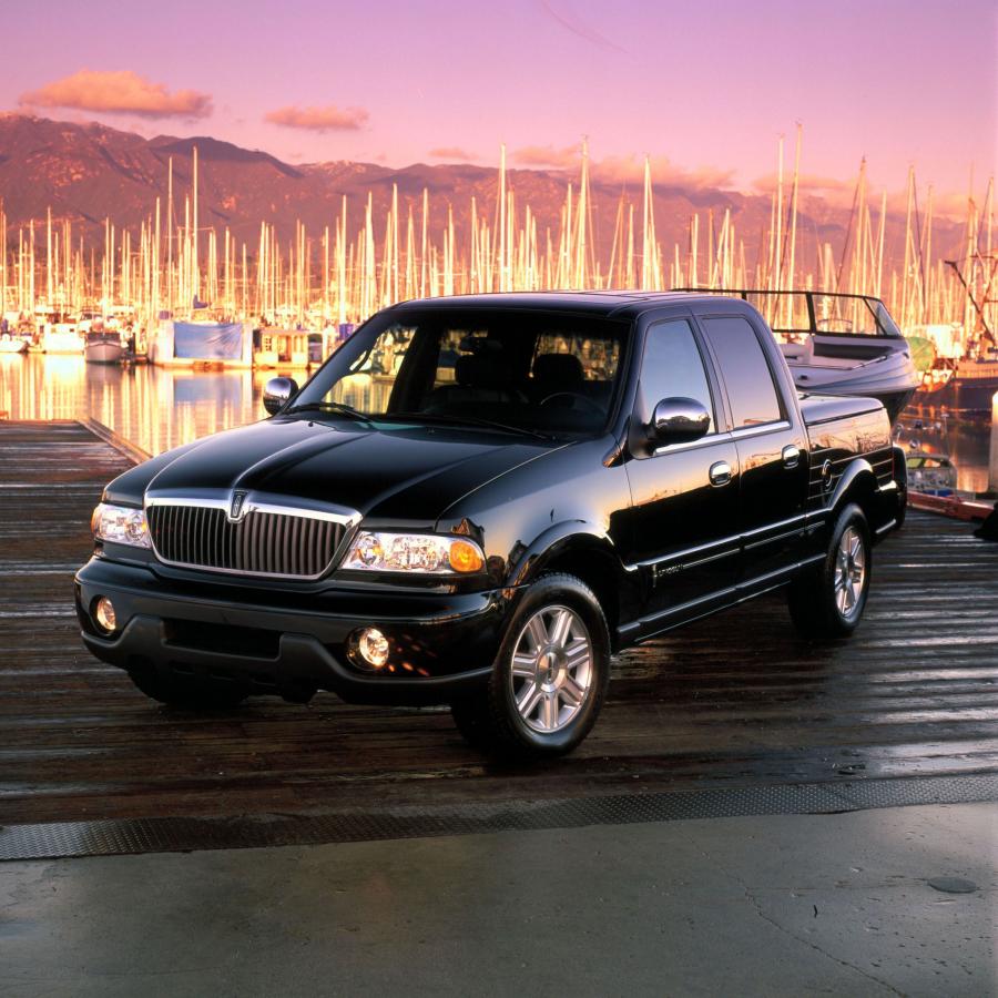 Lincoln Blackwood 2001