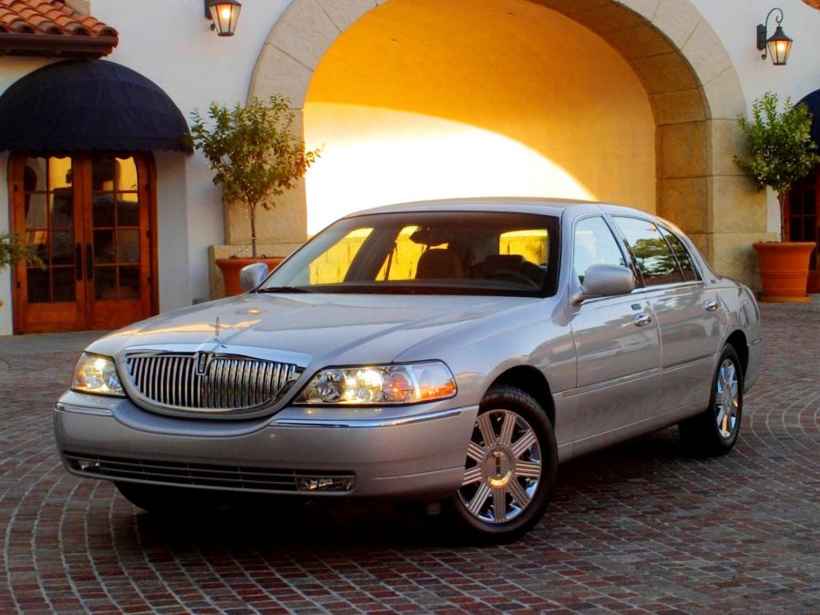 Lincoln Town car