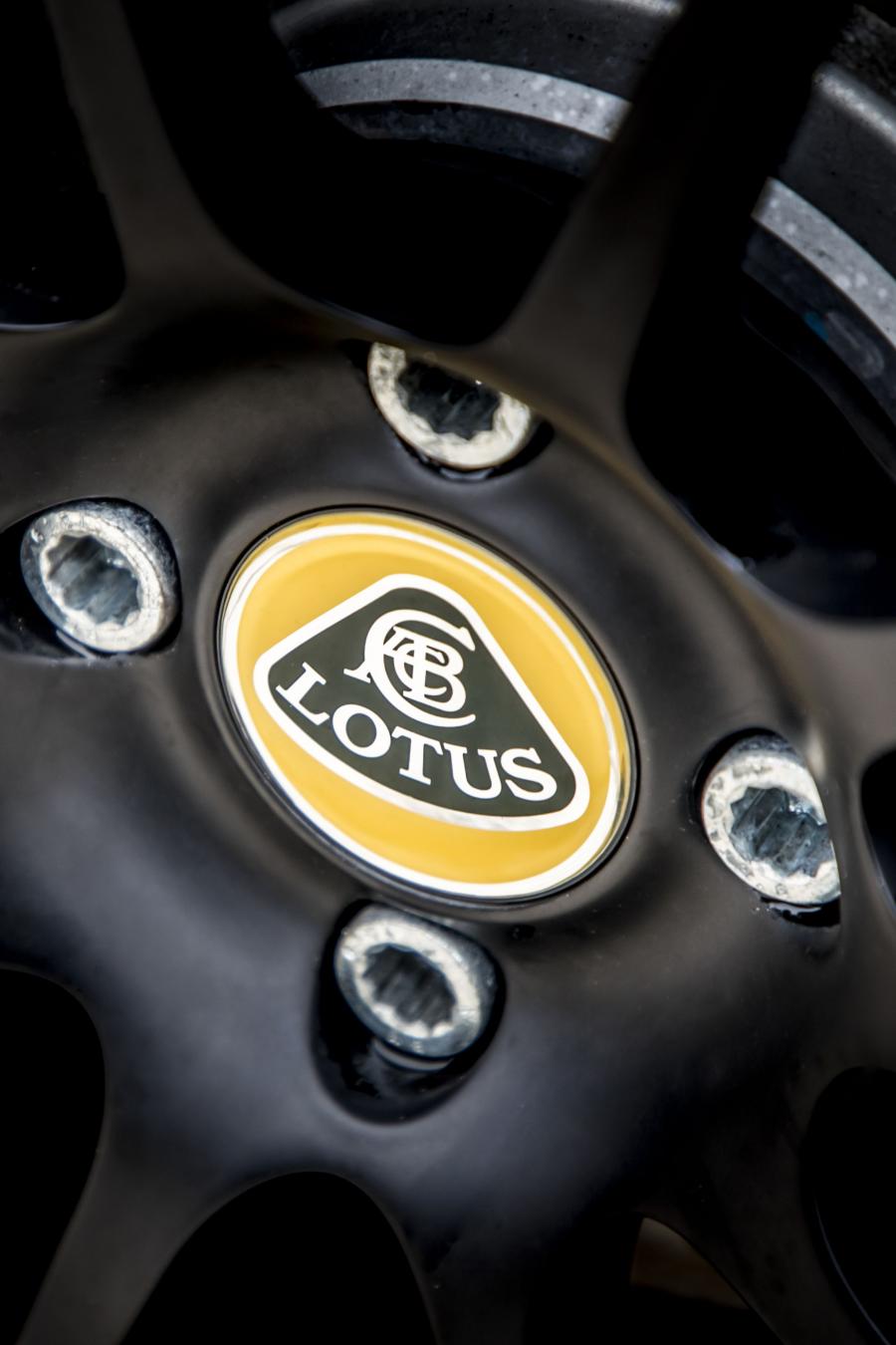 Lotus Elise Sport 220