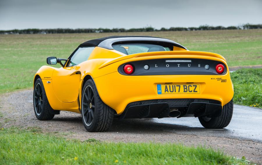 Lotus Elise Sport 220