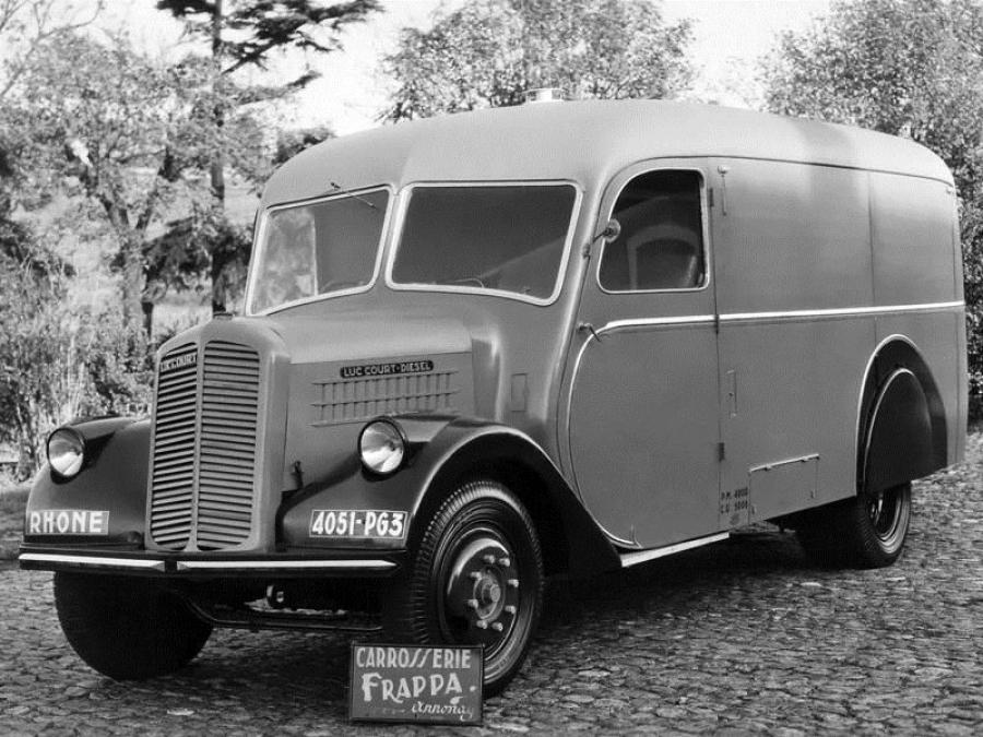 Luc Court MC4: фото моделей с 1929 года по наше время. VERcity