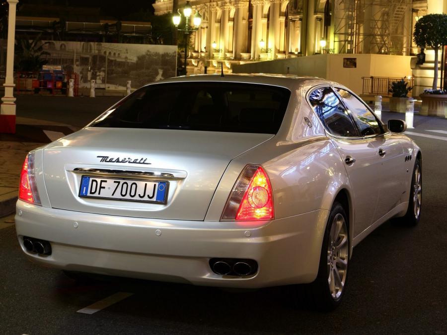 Maserati Quattroporte решетка