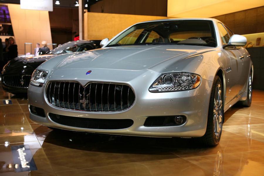 Maserati Quattroporte решетка