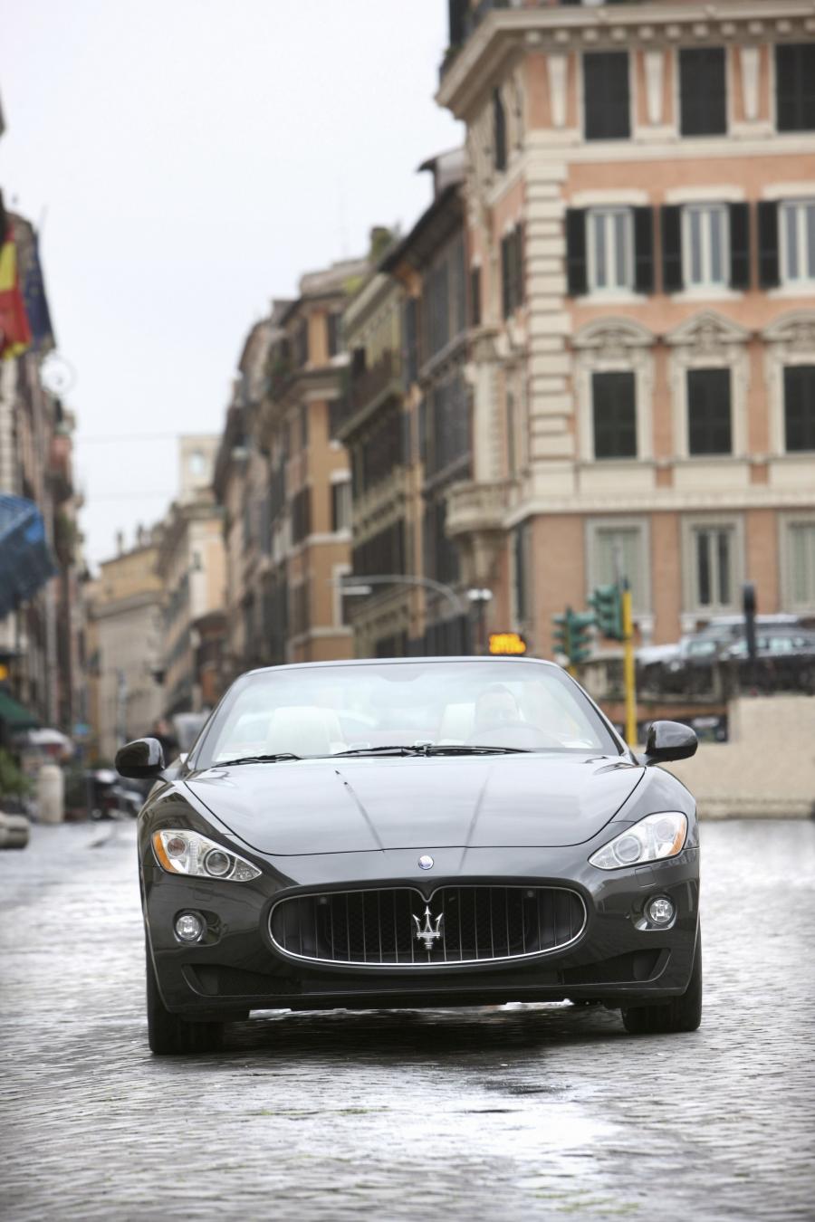 Maserati GRANCABRIO 2010 года