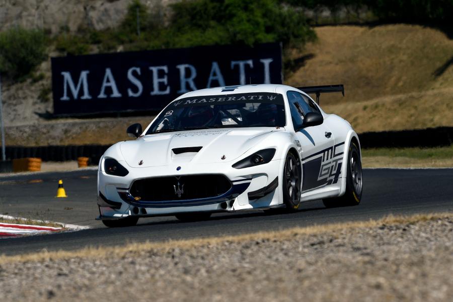 Maserati GRANTURISMO MC gt4 Racing