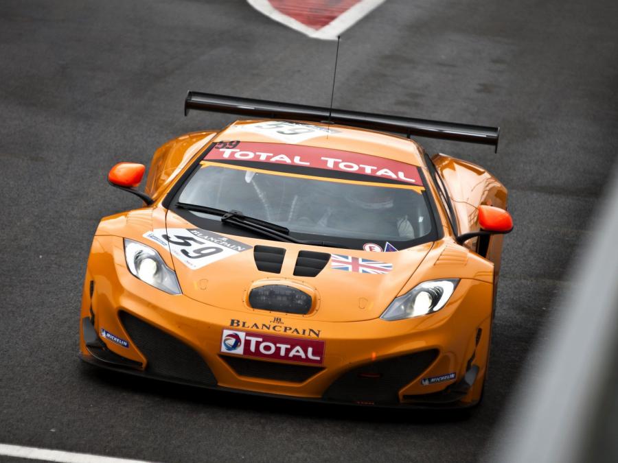 MCLAREN mp4 12c gt3