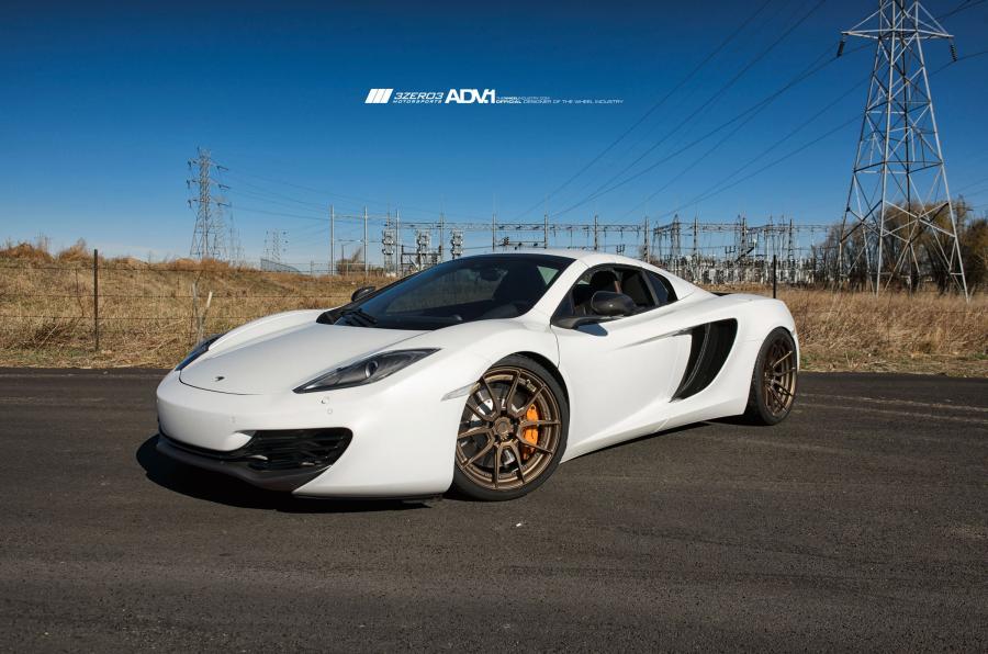 MCLAREN 12c белая