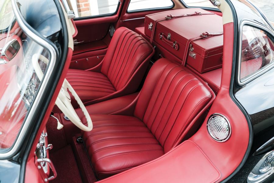 Gullwing Interior