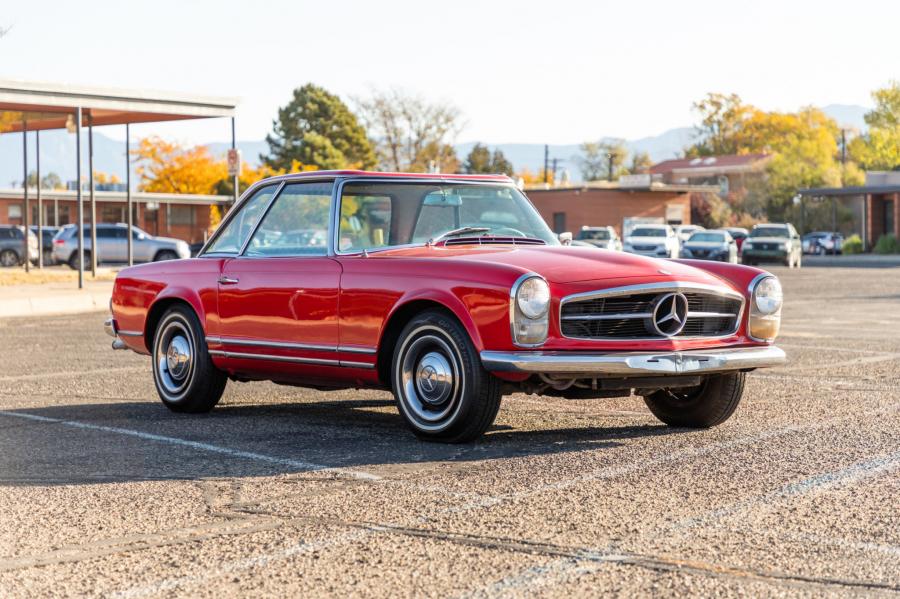 Mercedes Benz 230 SL w113