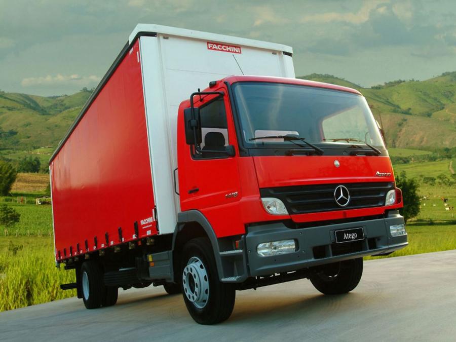 Mercedes benz atego. Mercedes Benz Atego 2005. Мерседес-Бенц Атего грузовой. Атего 1.