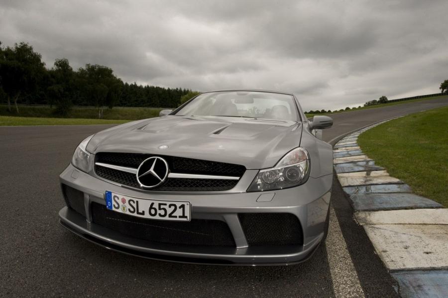 White sl65 AMG