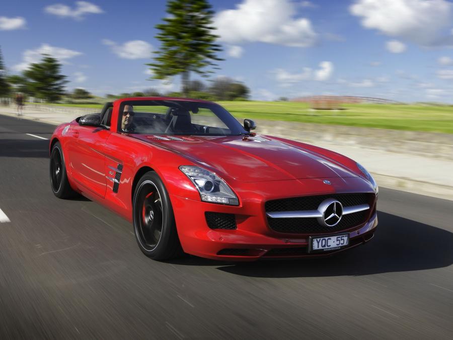 Mercedes SLS AMG Roadster Pink