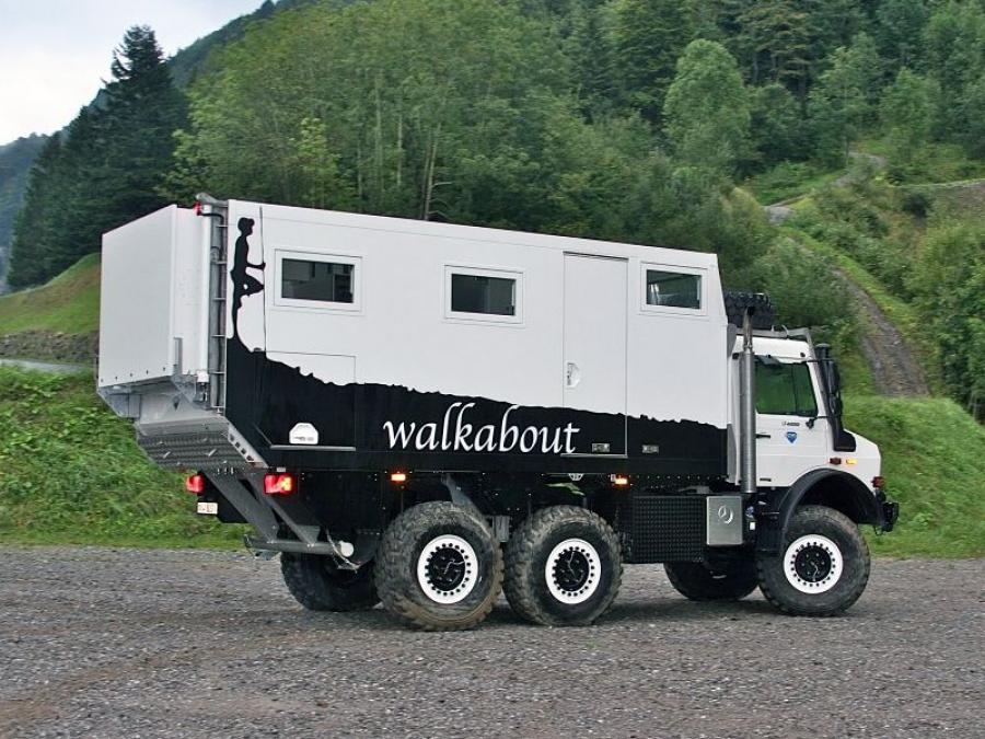 Mercedes Benz Unimog 6x6