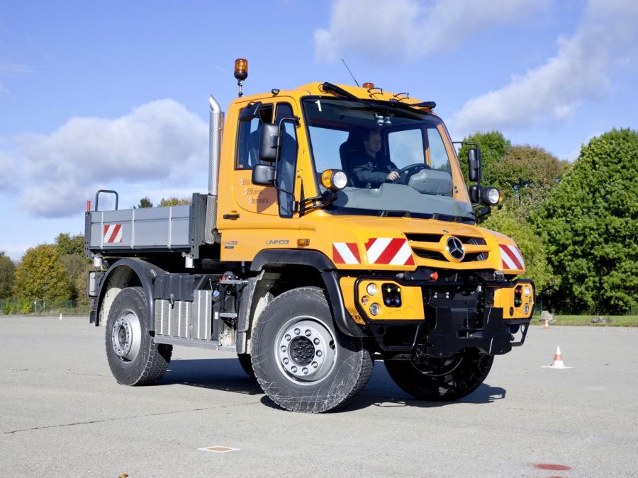 Мерседес Бенц Unimog