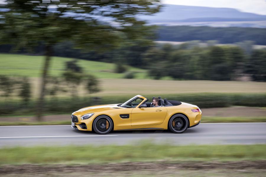 Мерседес AMG gt Roadster 2017