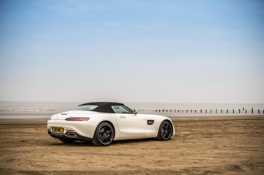 Мерседес AMG gt Roadster 2017