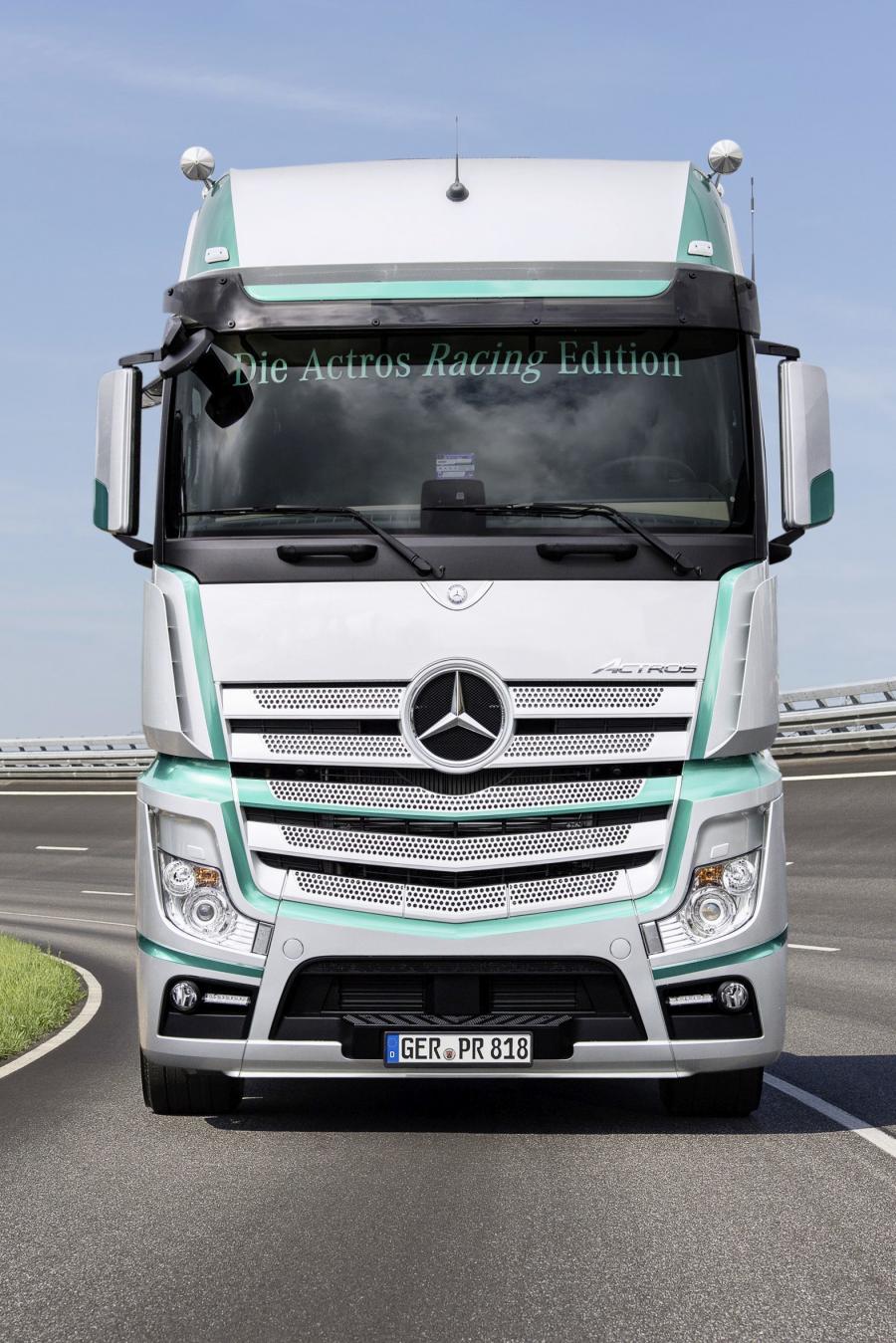 Mercedes actros модели. Mercedes-Benz Actros 1853. Мерседес Бенц Актрос мп4. Mercedes-Benz Actros 2. Мерседес Актрос 2017.