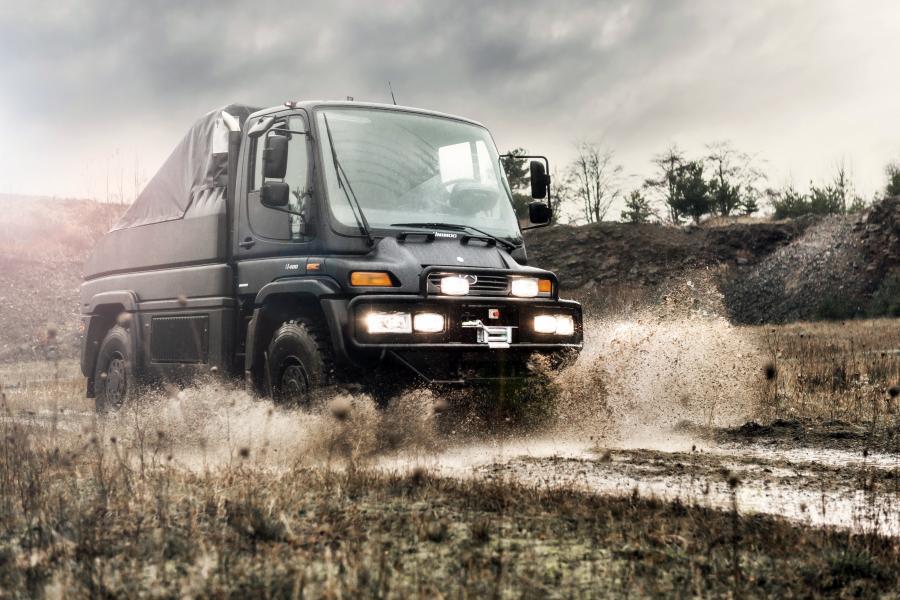 Мерседес Unimog u400