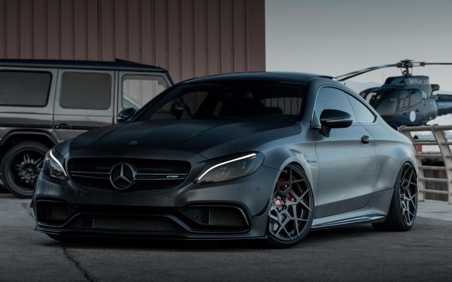 Мерседес c63 AMG фиолетовый