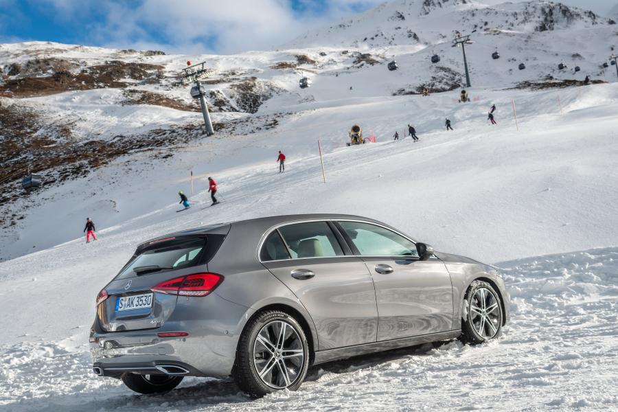 Mercedes Benz 4matic Snow