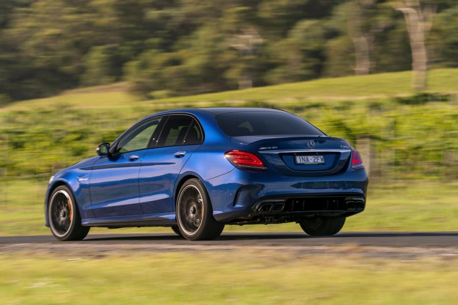 Mercedes AMG c63 s синий