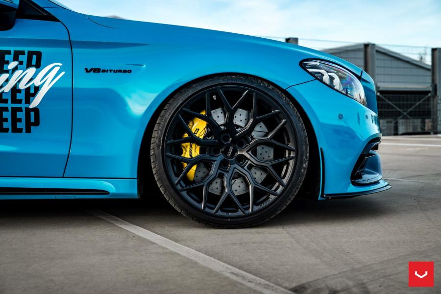 Детали экстерьера Mercedes-AMG C63 S on Vossen Wheels (HF-2) 2019 года ...