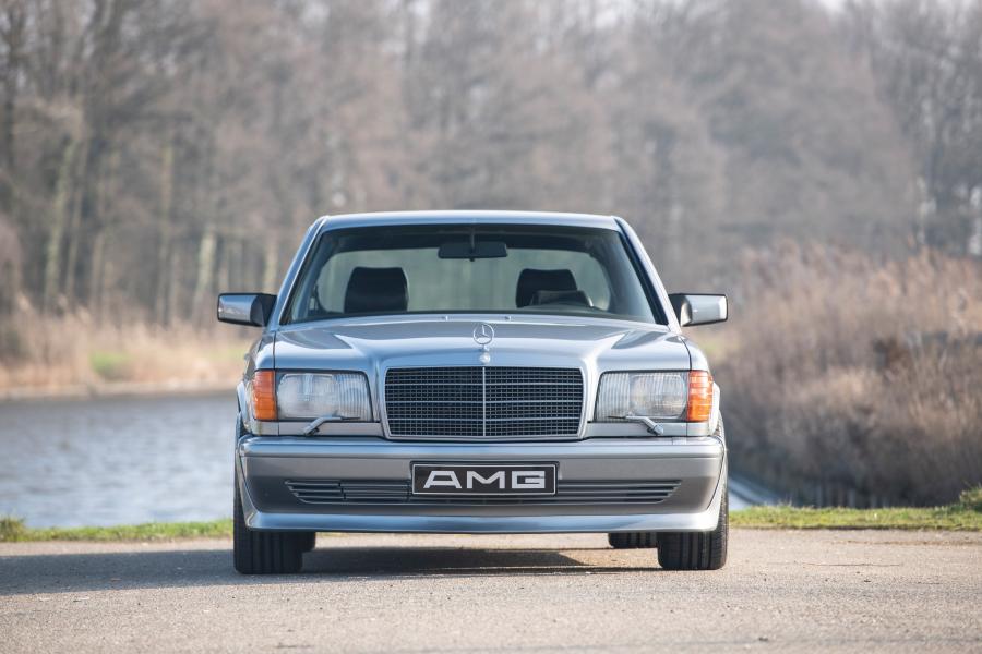 W 126 мерседес фото