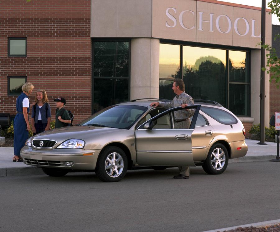 Год выпуска меркури. Mercury Sable 2000. Mercury Sable 2000 года. Меркури Сейбл 2001. Mercury Sable Wagon.