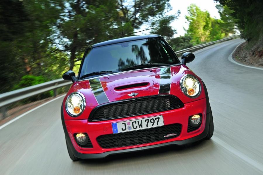 Mini Cooper r56 красный