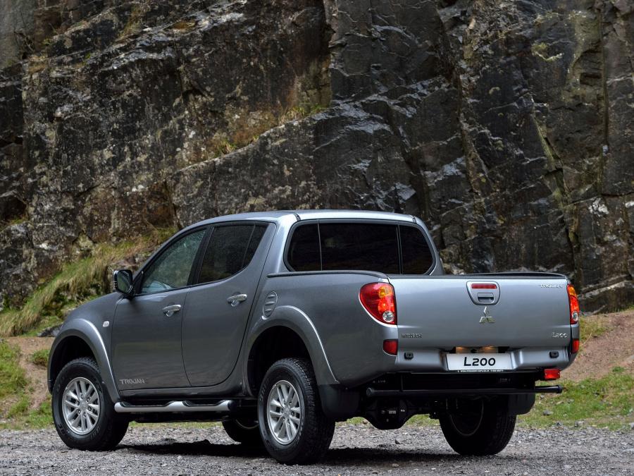 Mitsubishi l200 фото