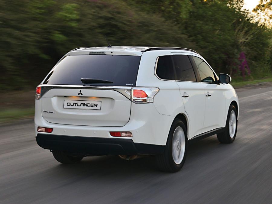 Mitsubishi Outlander 3 2014