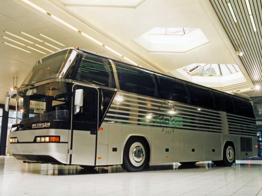 Фото автобуса neoplan