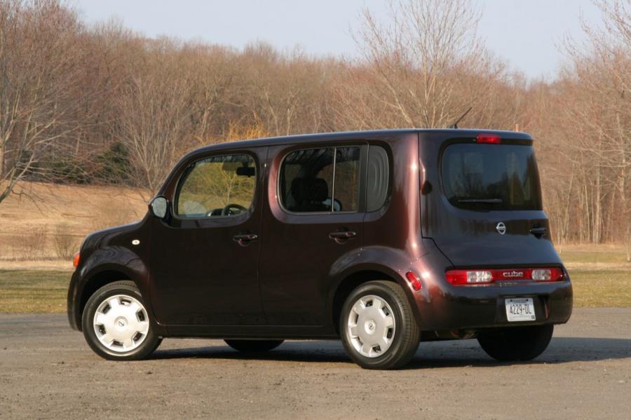 Ниссан куб з12